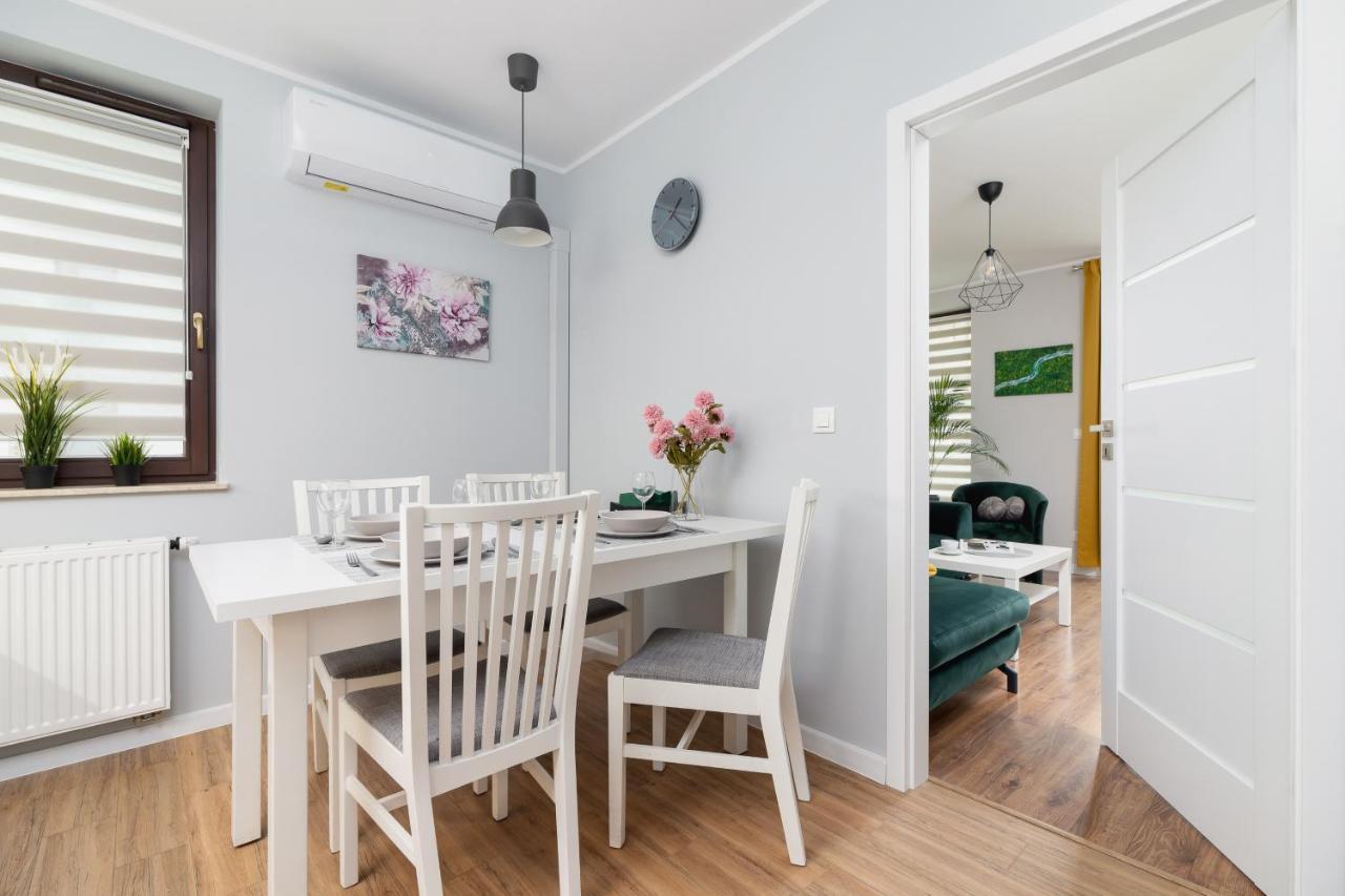 Apartment Cystersow Cracow By Renters