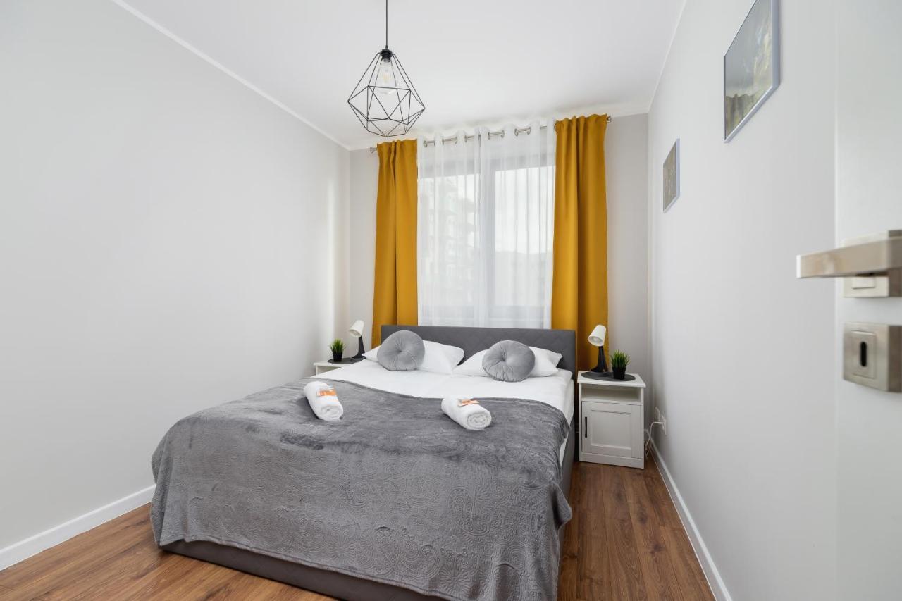 Cystersow Cracow By Renters Apartment *