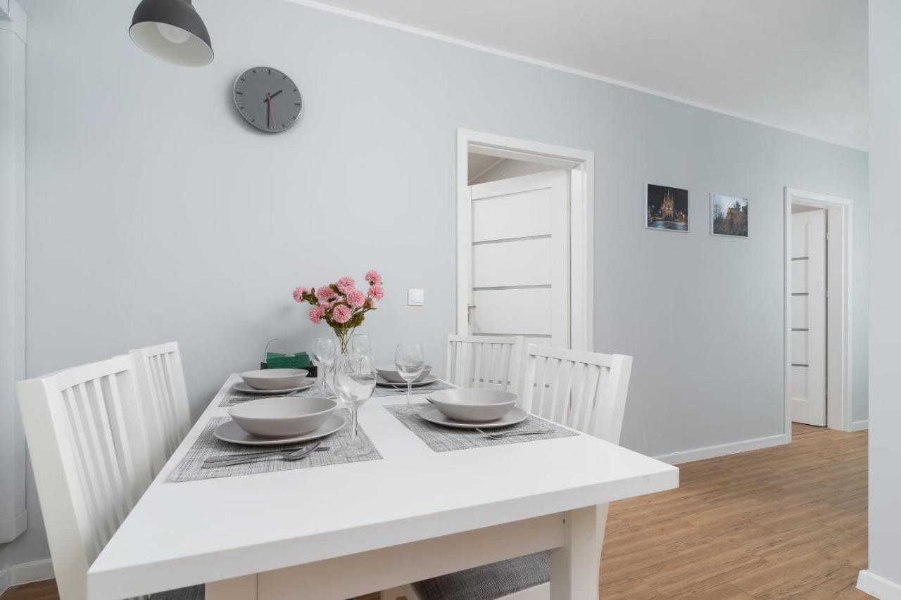 Apartment Cystersow Cracow By Renters